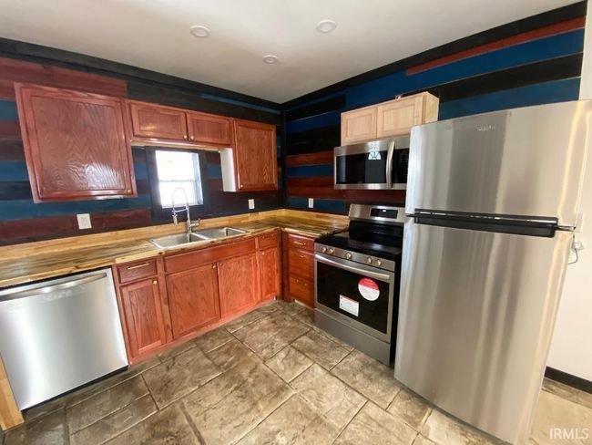 624 S Levy St, House other with 1 bedrooms, 1 bathrooms and null parking in Jasonville IN | Image 12