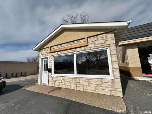 3023 Avenue Of The Cities, Moline, IL, 61265-4319 | Card Image