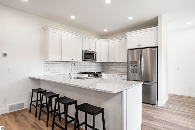 202 W Carpenter St, House other with 3 bedrooms, 2 bathrooms and null parking in Charlevoix MI | Image 20