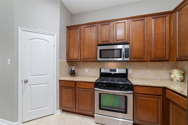28035 Emma Gardens Ln, House other with 4 bedrooms, 2 bathrooms and 2 parking in Spring TX | Image 15