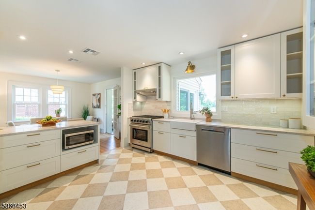 146 Raab Ave, House other with 4 bedrooms, 2 bathrooms and null parking in Bloomfield NJ | Image 16