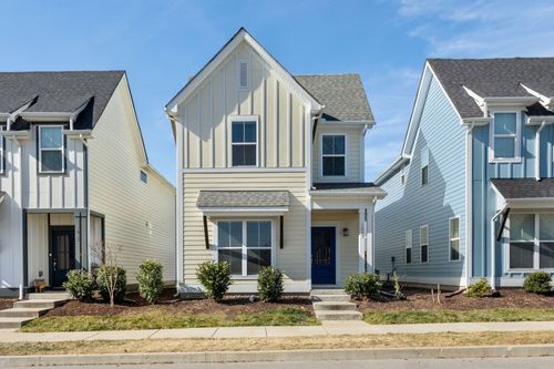 1067 Emery Bay Cir, Hendersonville, TN, 37075-4780 | Card Image