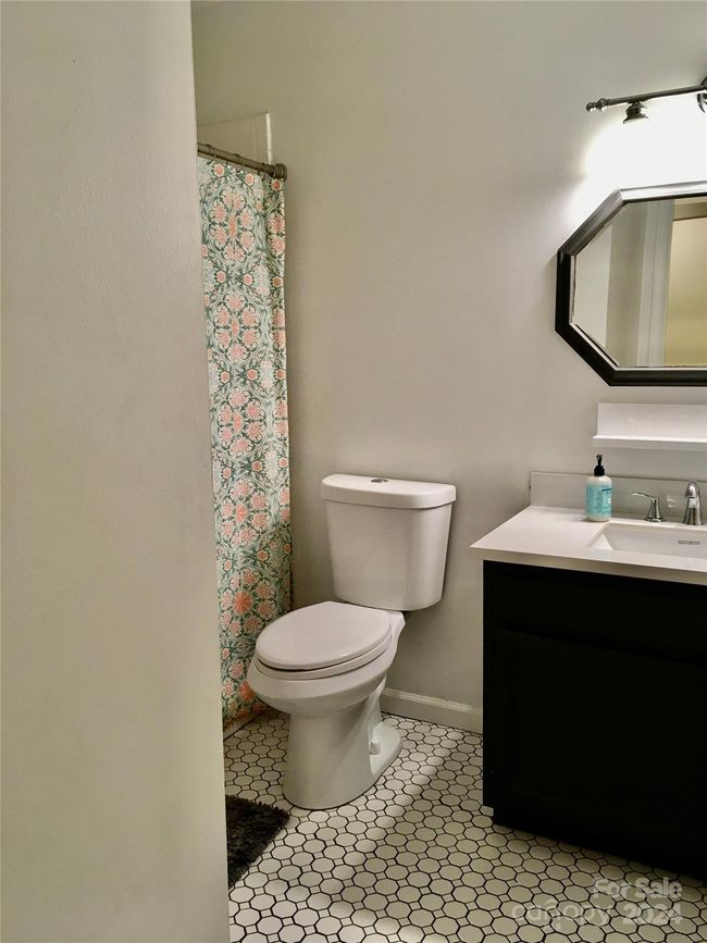 18 - 16-18 Cowan Ln, House other with 4 bedrooms, 4 bathrooms and null parking in Fairview NC | Image 11
