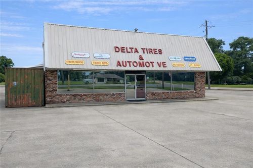 7650 Highway 23 & 105 L Street, Belle Chasse, LA, 70037 | Card Image