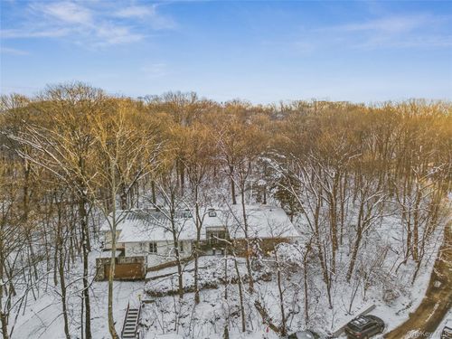 383 W 254th St, Bronx, NY, 10471-2425 | Card Image