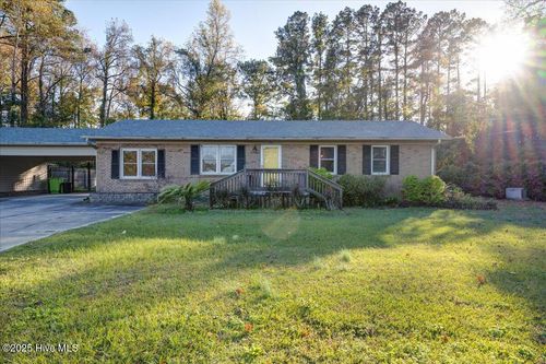 707 Clermont Rd, New Bern, NC, 28560-7841 | Card Image