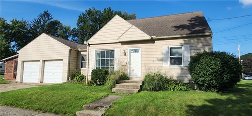 2827 Norwood St, Cuyahoga Falls, OH, 44221-2260 | Card Image