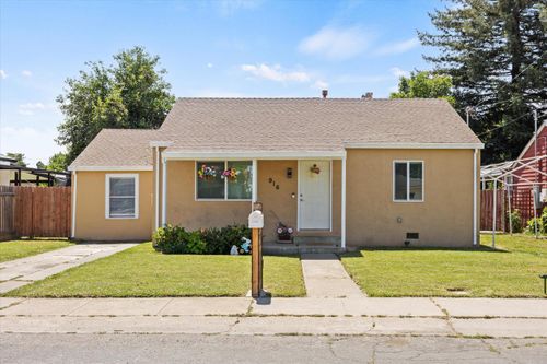 916 Jewell Avenue, Yuba City, CA, 95991 | Card Image