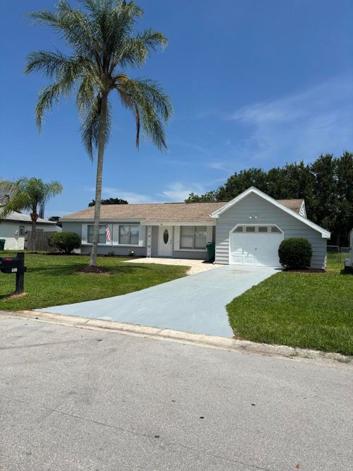 1921 Se Oxmoor Ter, Port St Lucie, FL, 34952-8830 | Card Image