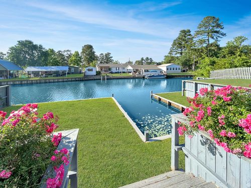 227 Canal, Bonneau, SC, 29431 | Card Image