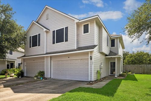 341 Capella Oaks Ln, Dickinson, TX, 77539-4383 | Card Image