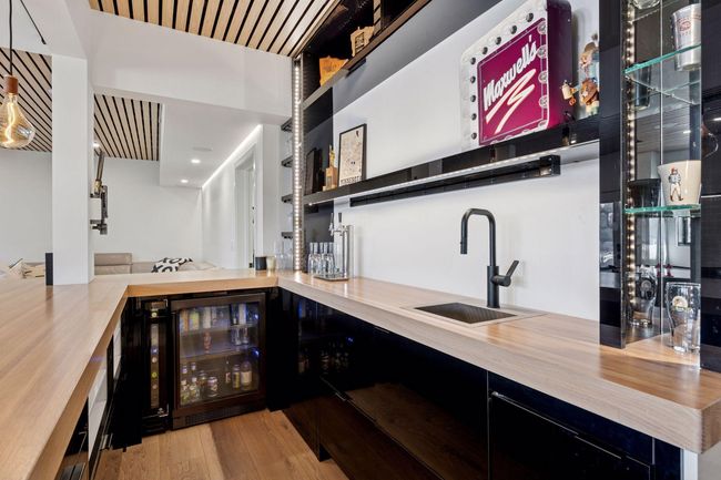 Full Bar View 2 | Image 40