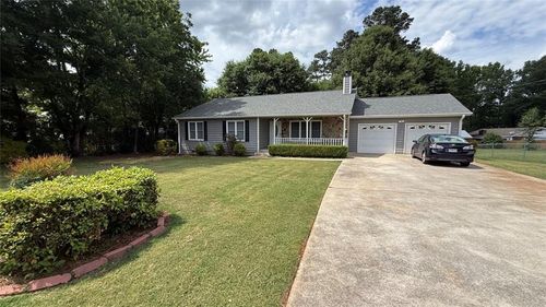 6683 Homestead Rd, Rex, GA, 30273-1806 | Card Image