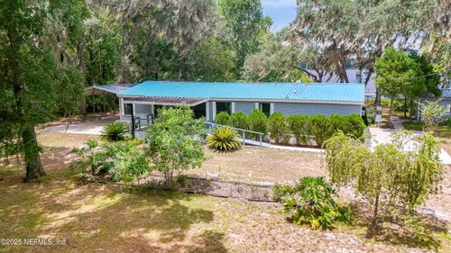 101 Pine Tree Ln, Melrose, FL, 32666-4402 | Card Image