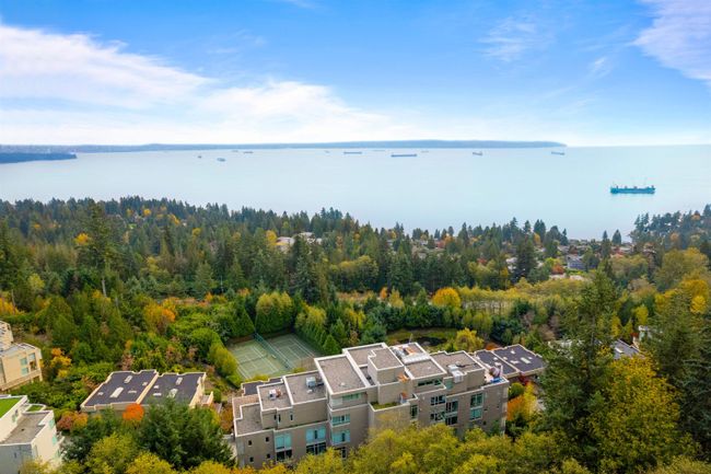302 - 3131 Deer Ridge Drive, Condo with 2 bedrooms, 2 bathrooms and 2 parking in West Vancouver BC | Image 29
