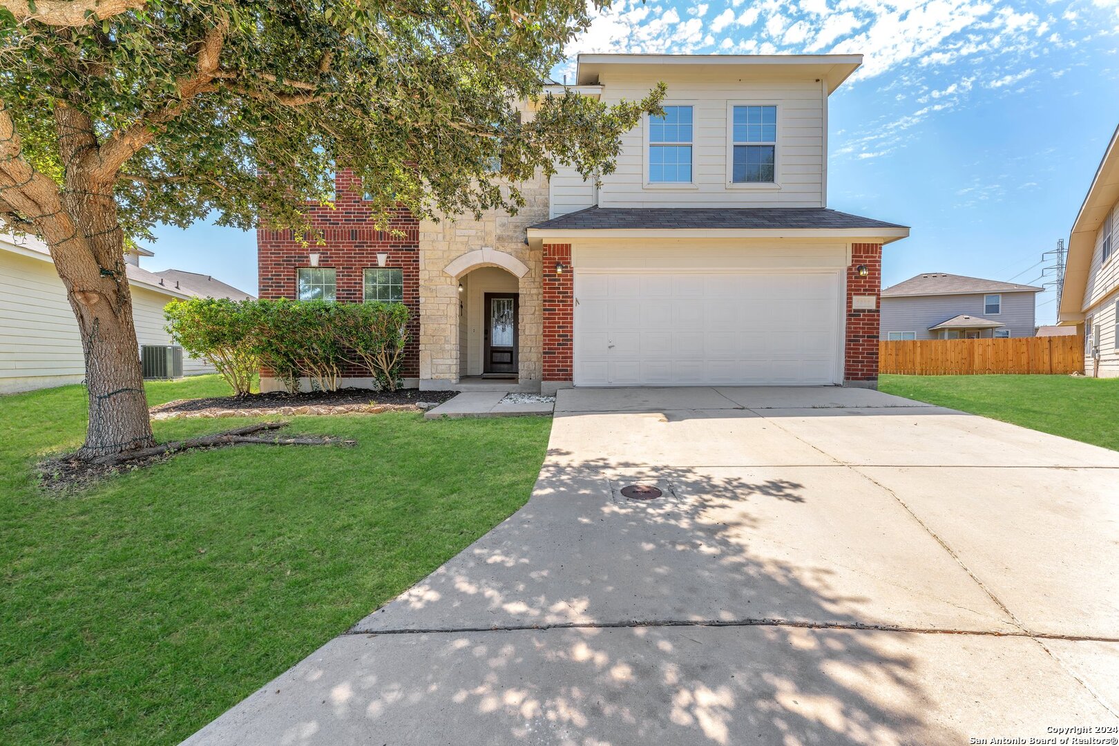 Brinson Ct, Converse, TX 78109