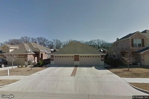 1426 Ravenwood Dr, Mansfield, TX, 76063-6054 | Card Image