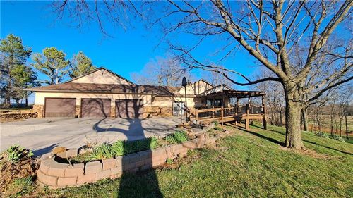 2101A Dove, Longton, KS, 67352 | Card Image