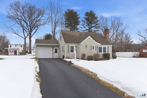 42 Sunset Rd, Newington, CT, 06111-2620 | Card Image