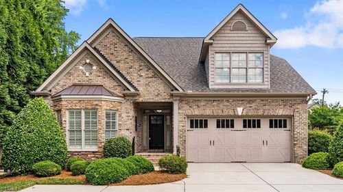 19 Blakeney Pl, Greensboro, NC, 27408-5142 | Card Image