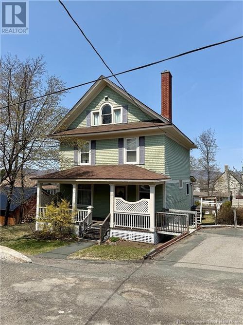 23 Stanley St, Campbellton, NB, E3N1G8 | Card Image