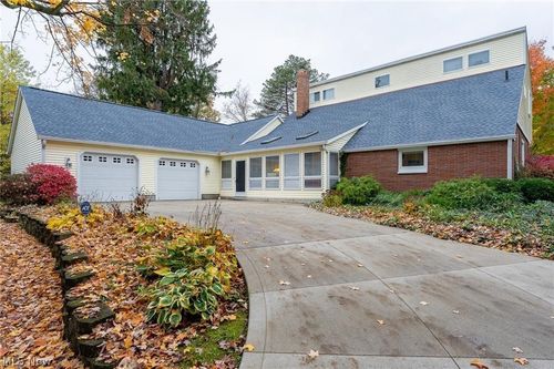 2411 55th St Ne, Canton, OH, 44721-3416 | Card Image