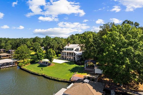 118 Nina Dr, Eatonton, GA, 31024-8156 | Card Image