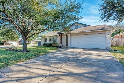 2400 Hallie Ln, Round Rock, TX, 78664 | Card Image