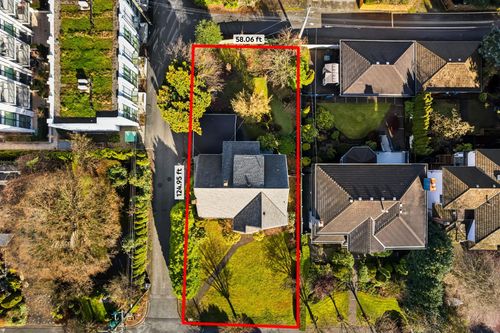 475 W 27th Ave, Vancouver, BC, V5Y2K4 | Card Image