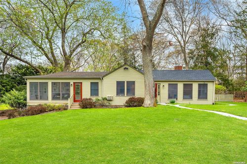 60 Aspatuck Rd, Westhampton Beach, NY, 11978-2328 | Card Image