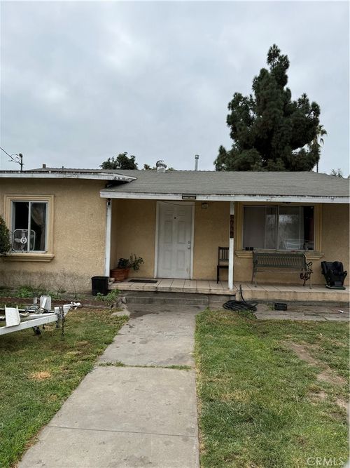 1722 W Pine, Santa Ana, CA, 92703 | Card Image