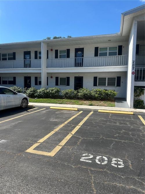207-202 46th St W, Bradenton, FL, 34209-2866 | Card Image