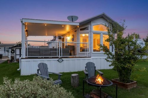 2042-25054 S Pine Lake Rd, Red Deer County, AB, T0M1R0 | Card Image