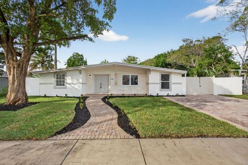 5183 Ne 15th Ave, Pompano Beach, FL, 33064-5672 | Card Image