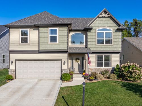 4010 Crown Dr, Valparaiso, IN, 46383-8486 | Card Image