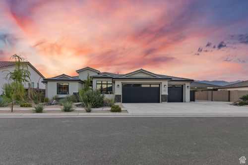 71 N Tabletop St, Washington, UT, 84780-3587 | Card Image