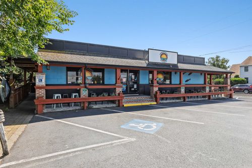 458 W Perry St, Cape May, NJ, 08204-1437 | Card Image