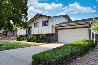 12033 E Hawaii Circle, House other with 4 bedrooms, 2 bathrooms and 2 parking in Aurora CO | Image 1