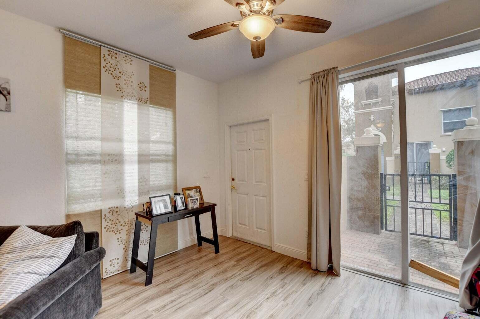 Residential Lease in Royal Palm Beach 4