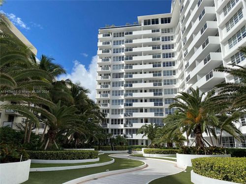 939-100 Lincoln Rd, Miami Beach, FL, 33139-2013 | Card Image