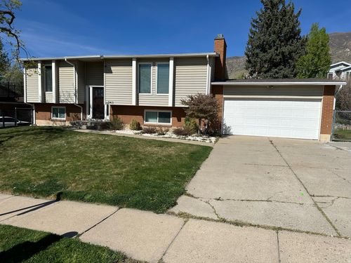 243 Balsam Dr, Centerville, UT, 84014-1628 | Card Image