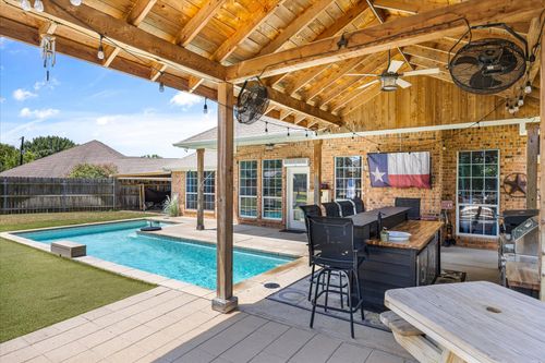 3930 Buena Vista Cir, Granbury, TX, 76049-1611 | Card Image