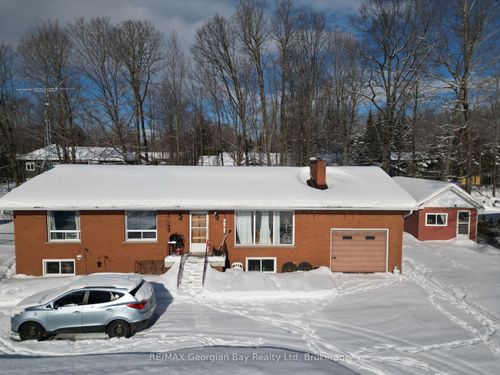 22 Oakwood Ave, Tiny, ON, L9M0J2 | Card Image