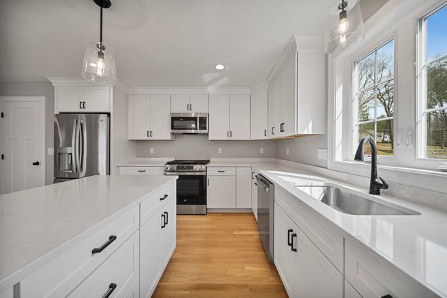 5 True Ave, House other with 4 bedrooms, 4 bathrooms and null parking in Derry NH | Image 5
