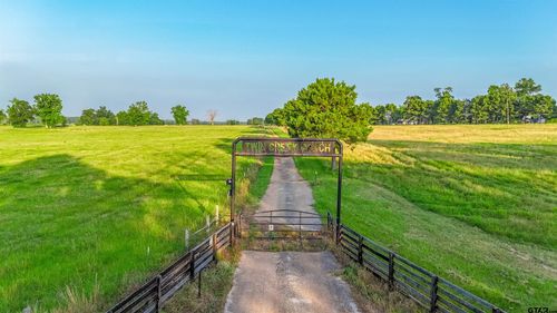 9759 Texas Highway 155, Avinger, TX, 75630-3066 | Card Image