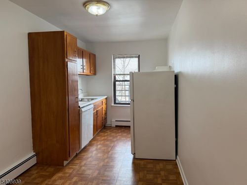apt-a6-16 Roosevelt Pl, Montclair, NJ, 07042-3343 | Card Image