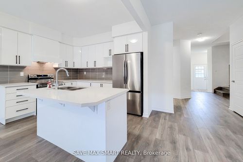 62 Hitchman St, Paris, ON, N3L0M1 | Card Image