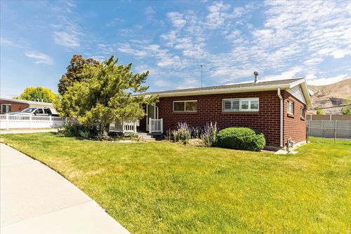 1324 N Victoria Way, Salt Lake City, UT, 84116-1764 | Card Image