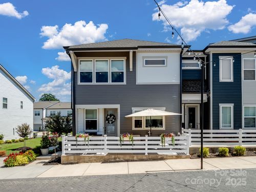 5880 Mantle Way, Kannapolis, NC, 28081-4385 | Card Image
