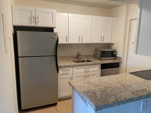 401a-605 S Pine Island Rd, Plantation, FL, 33324-3175 | Card Image